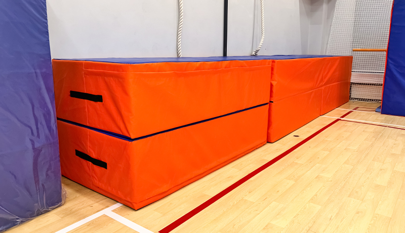 Спортивные маты и зоны преземления