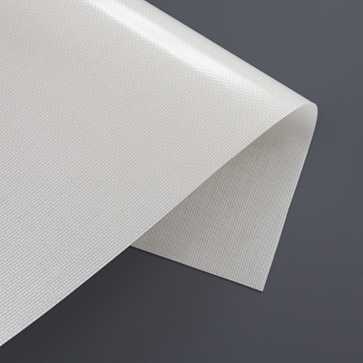 Материал ПВХ 700 г/кв.м, -45°С, лак 1 ст., светопроницаемый