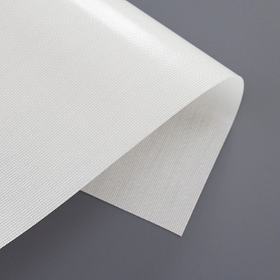 Материал ПВХ 550 г/кв.м, -45°С, лак 1 ст., светопроницаемый